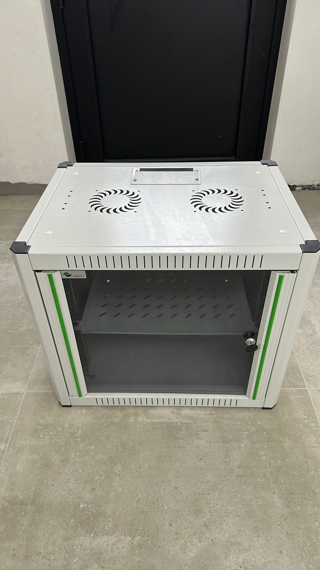 Serverkast, Computers en Software, Serverkasten, Ophalen, Zo goed als nieuw