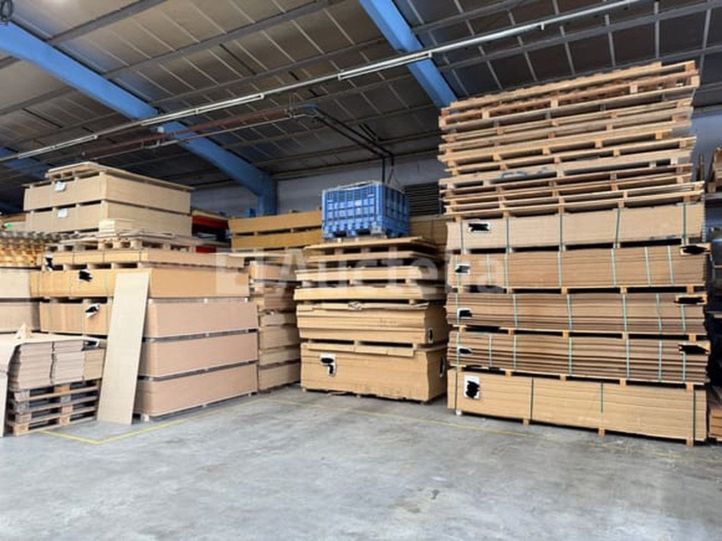 268 x panneaux HDF en bois 4,8mm noir 3000mmx2050mm