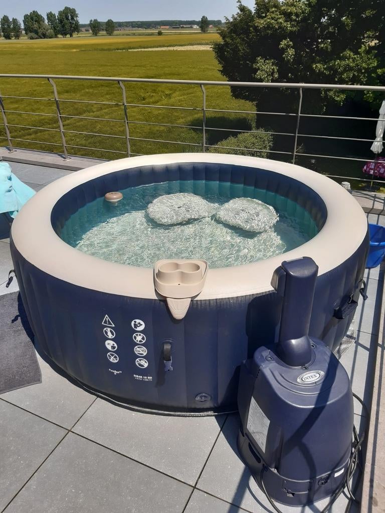 Intex Spa opblaasbare Jacuzzi 4 personen, Tuin en Terras, Ophalen, Afdekzeil