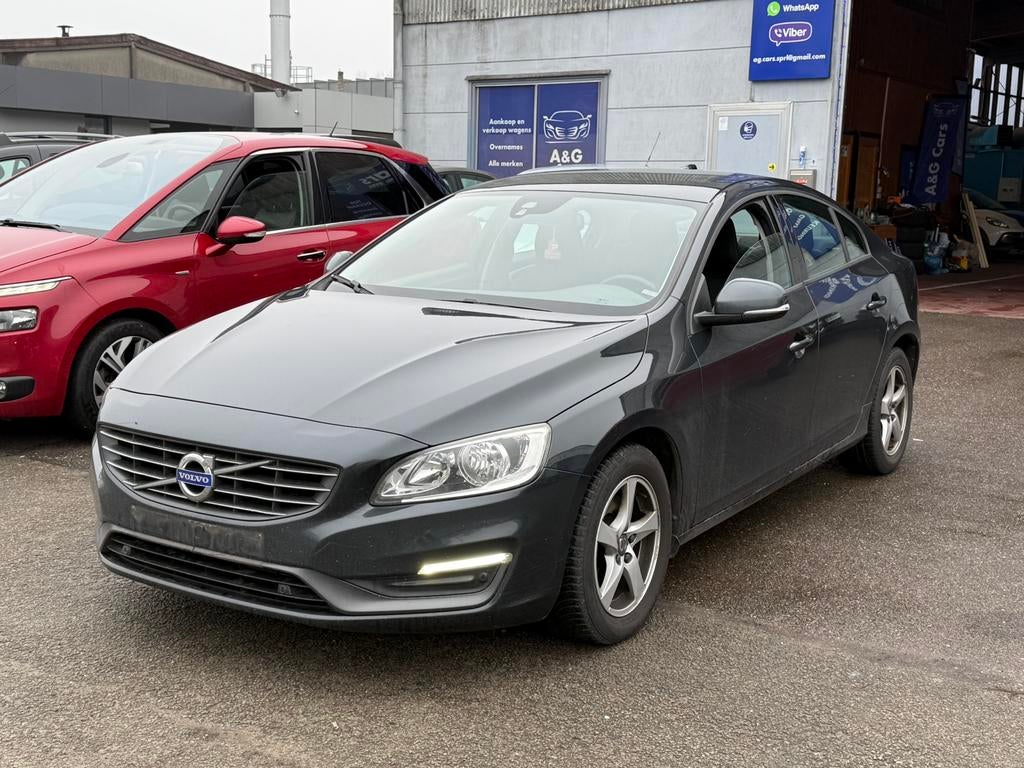 Volvo S60 2.0d D4 2015 133kw Euro 6, Auto's, Volvo, Voorwielaandrijving, 4 deurs, Stof, Euro 6