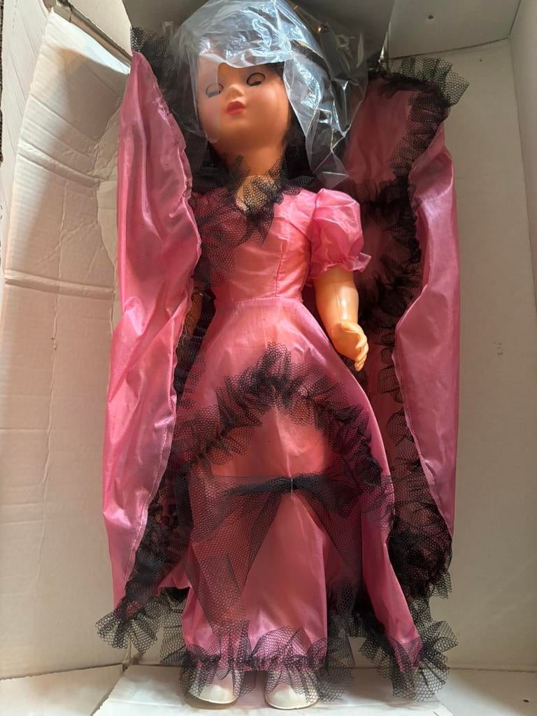 Oude pop, Ophalen of Verzenden, Zo goed als nieuw, Pop