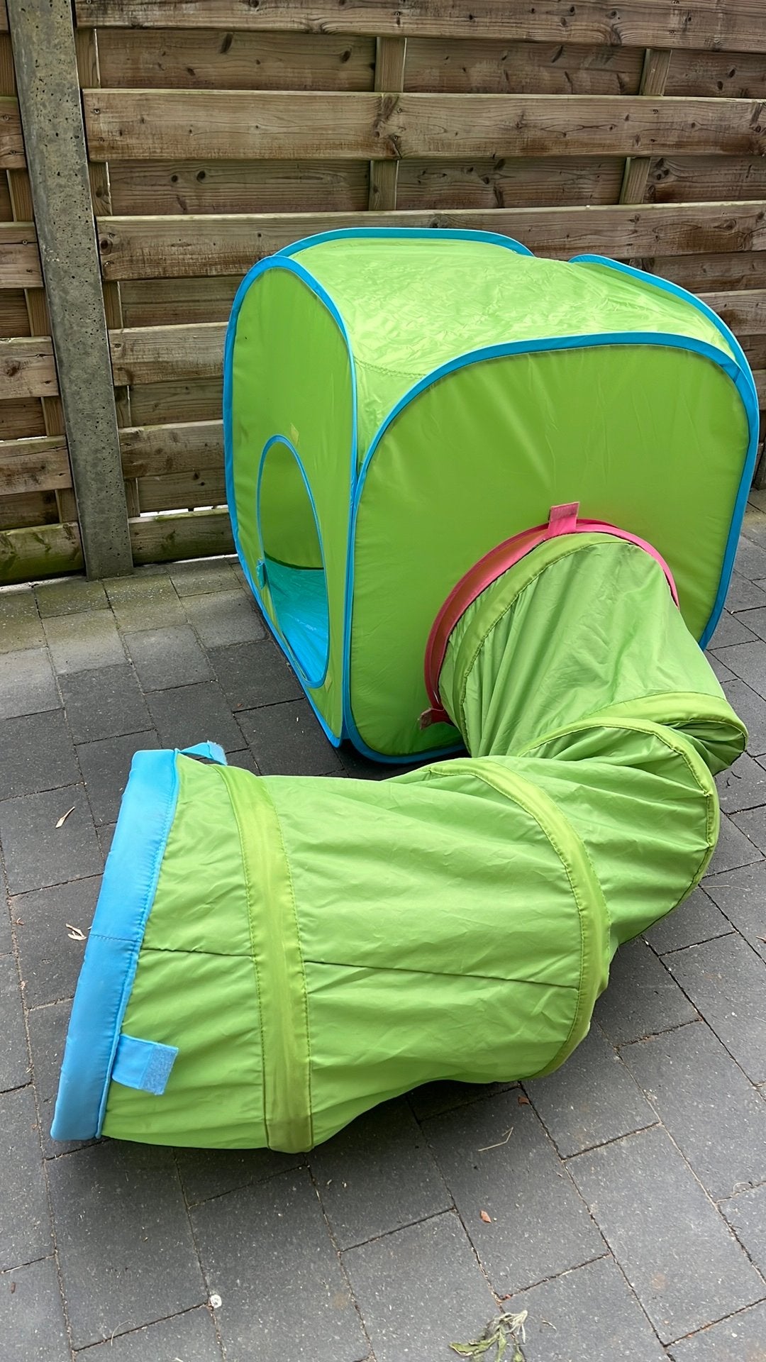 Speelhuisje met tunnel, Ophalen, Gebruikt