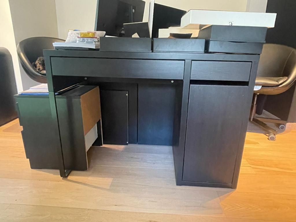 Petit bureau Ikea noir, Enlèvement, Comme neuf, IKEA, Noir