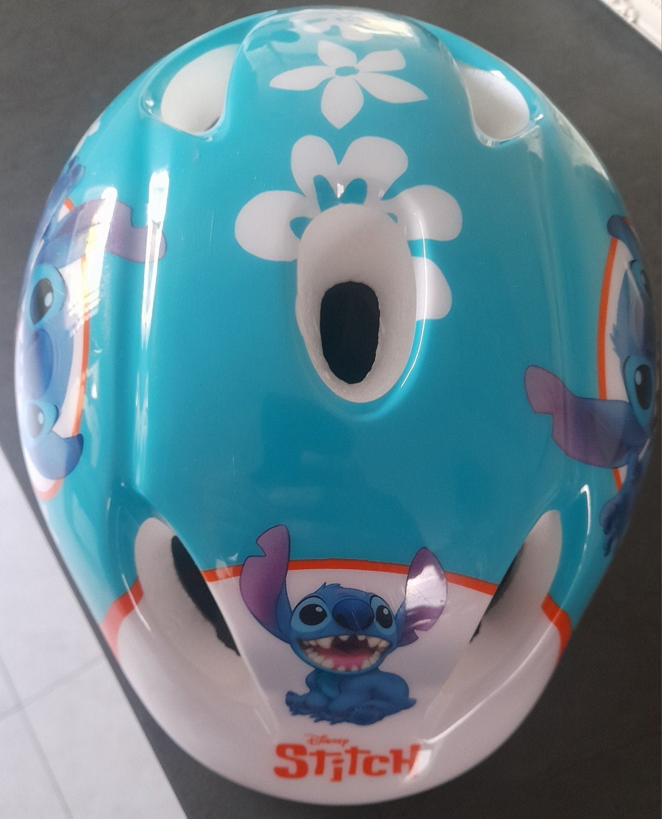Casque de vélo Stitch taille S, Vélos & Vélomoteurs, Enlèvement ou Envoi, Comme neuf, S, Garçon ou Fille