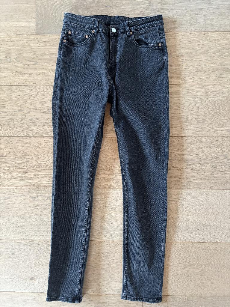 Skinny jeans 'Weekday' (maat: W31 x L30), Kleding | Dames, Zwart, Weekday, Ophalen of Verzenden, W30 - W32 (confectie 38/40)