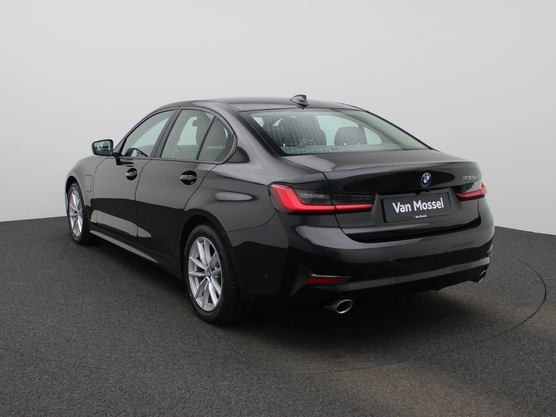 BMW 3 Serie Berline 330e (automatique), Autos, 4 portes, Entreprise, Hybride rechargeable, Noir