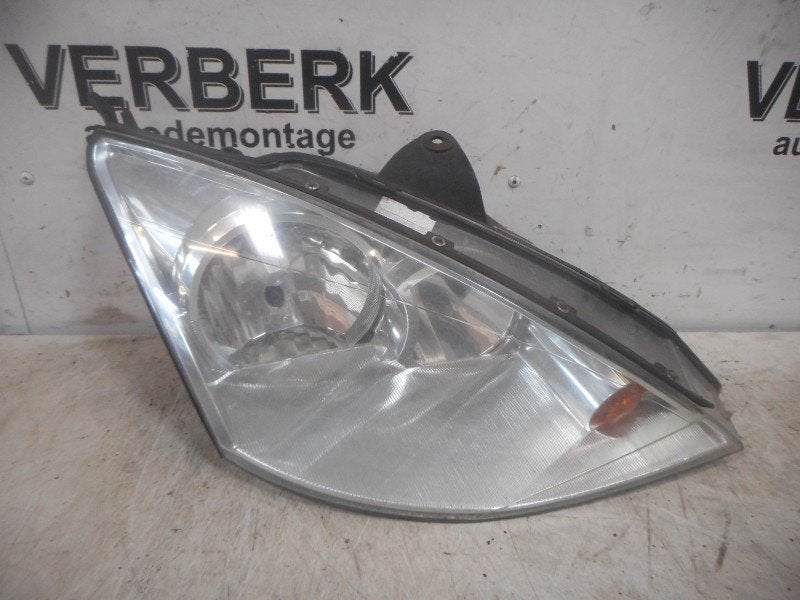 PHARE / OPTIQUE AVANT DROIT Focus 1 Wagon (2m51-13w029-ad), Henry-Ford-Straße  1
50735  Köln, DE, Ford-Werke GmbH, Kunden@ford.com