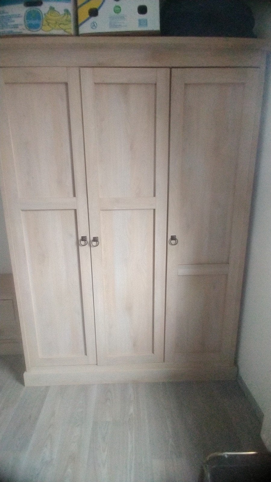 hier verkoop ik mijn kleerkast en bed en nachtkastje, Huis en Inrichting, Ophalen