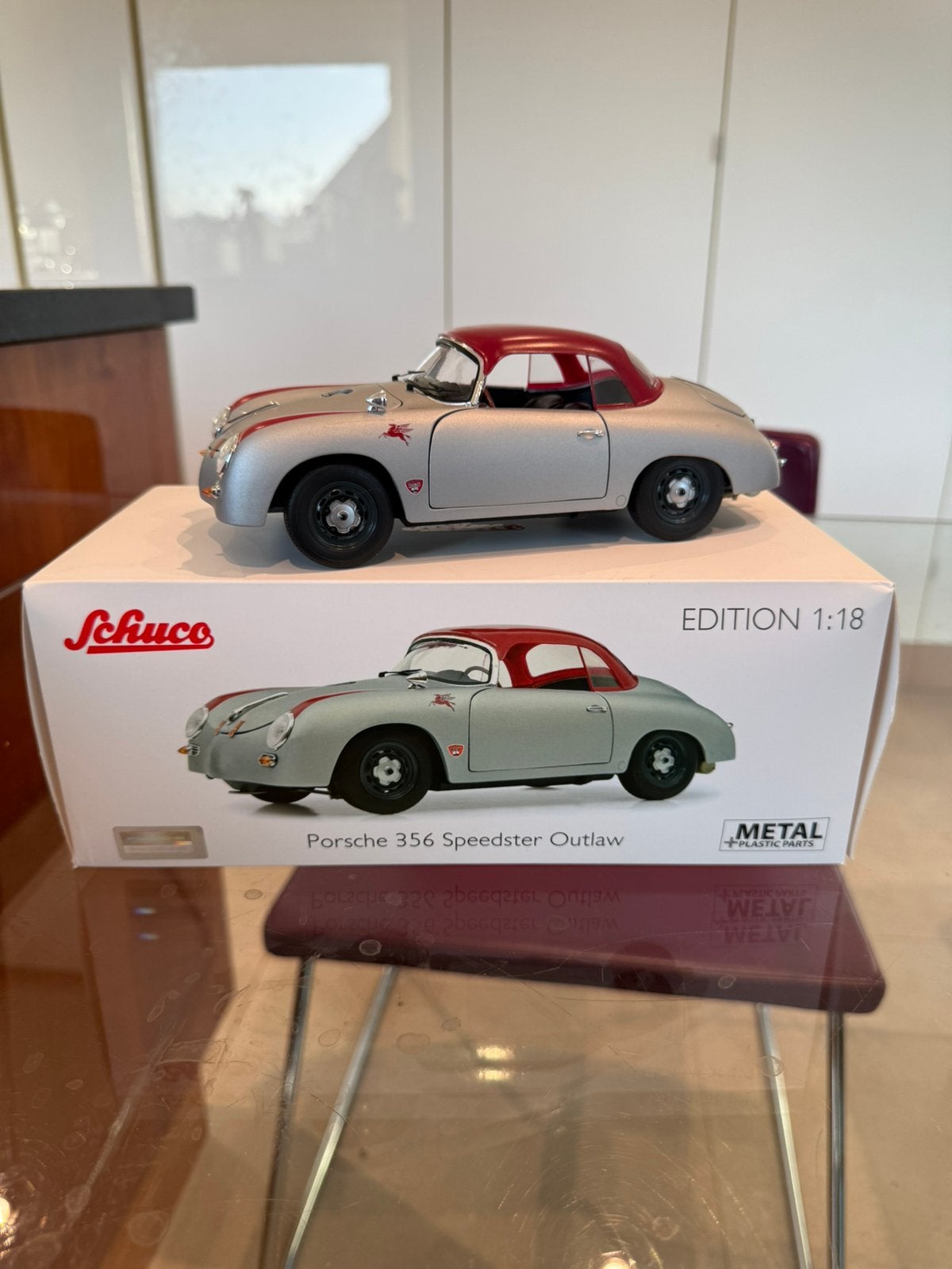 Porsche 356 Speedster Hardtop Outlaw op schaal 1:18 Schuco, Hobby en Vrije tijd, Ophalen of Verzenden, Zo goed als nieuw, Auto