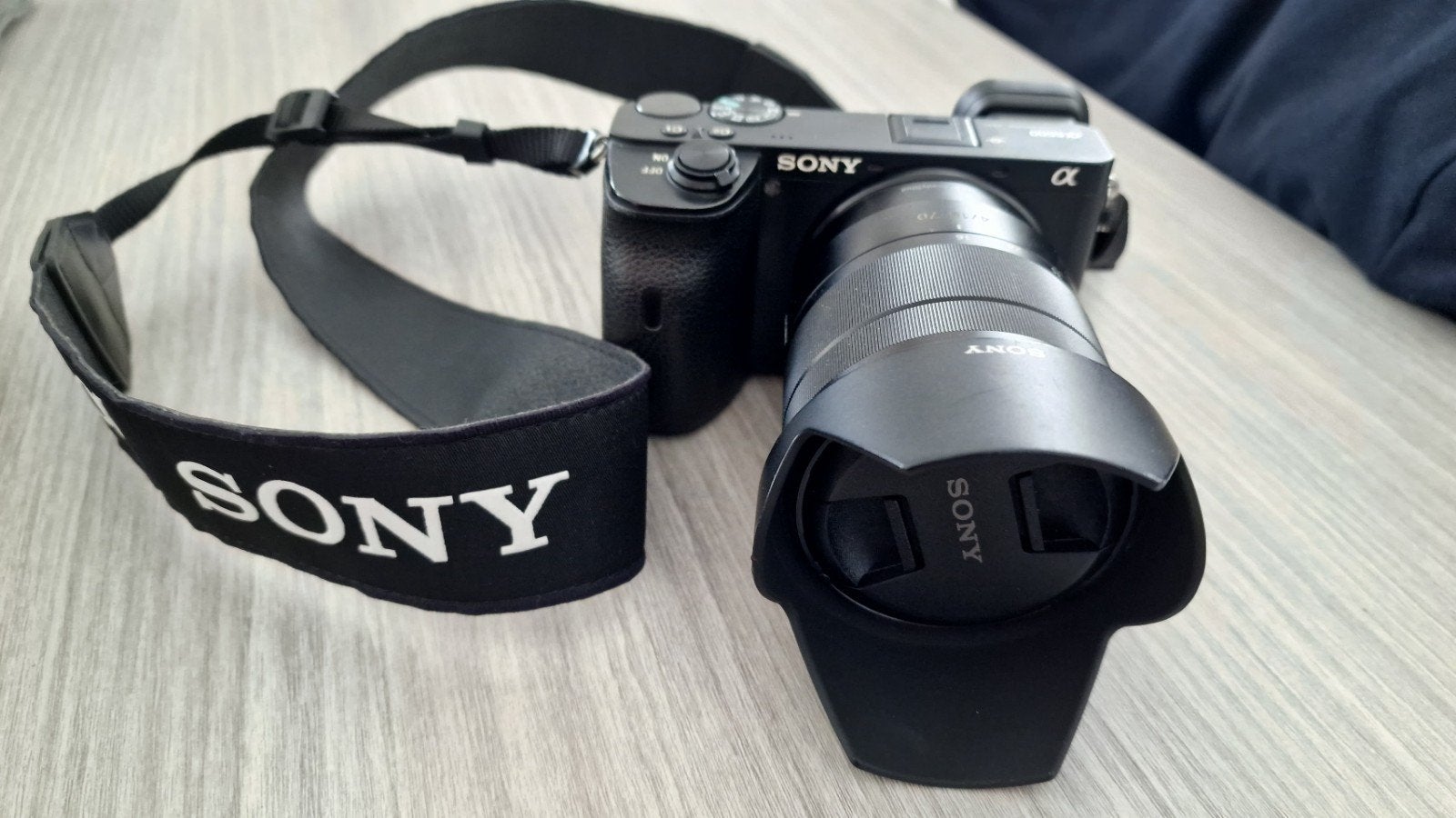 Sony A6600 avec objectif Scythe 16-70 mm (8310 clics), Enlèvement, Comme neuf
