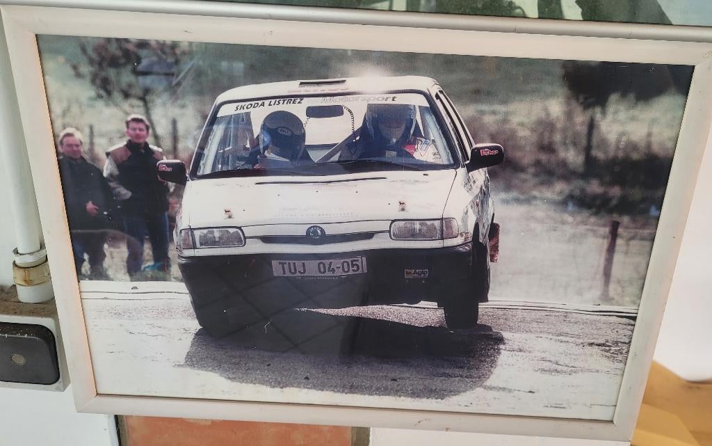 Photo Rallye Škoda Félicia Garage Listrez  collection Liège, Autres marques, Enlèvement, Utilisé, Divers