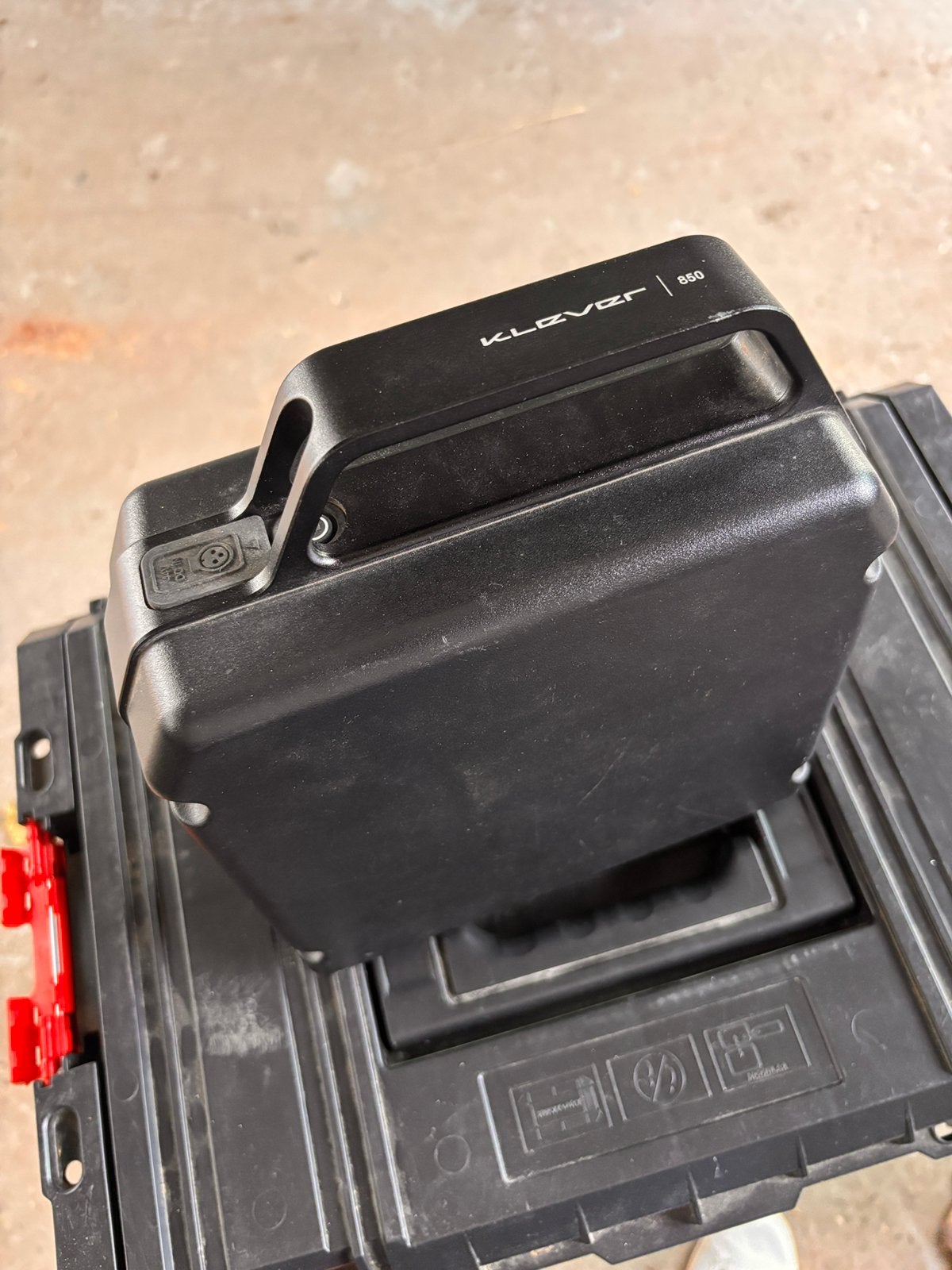 Originele Klever batterij accu 850 Wh (slechts 192 cycli), Fietsen en Brommers, Elektrische fietsen, Zo goed als nieuw, Ophalen of Verzenden