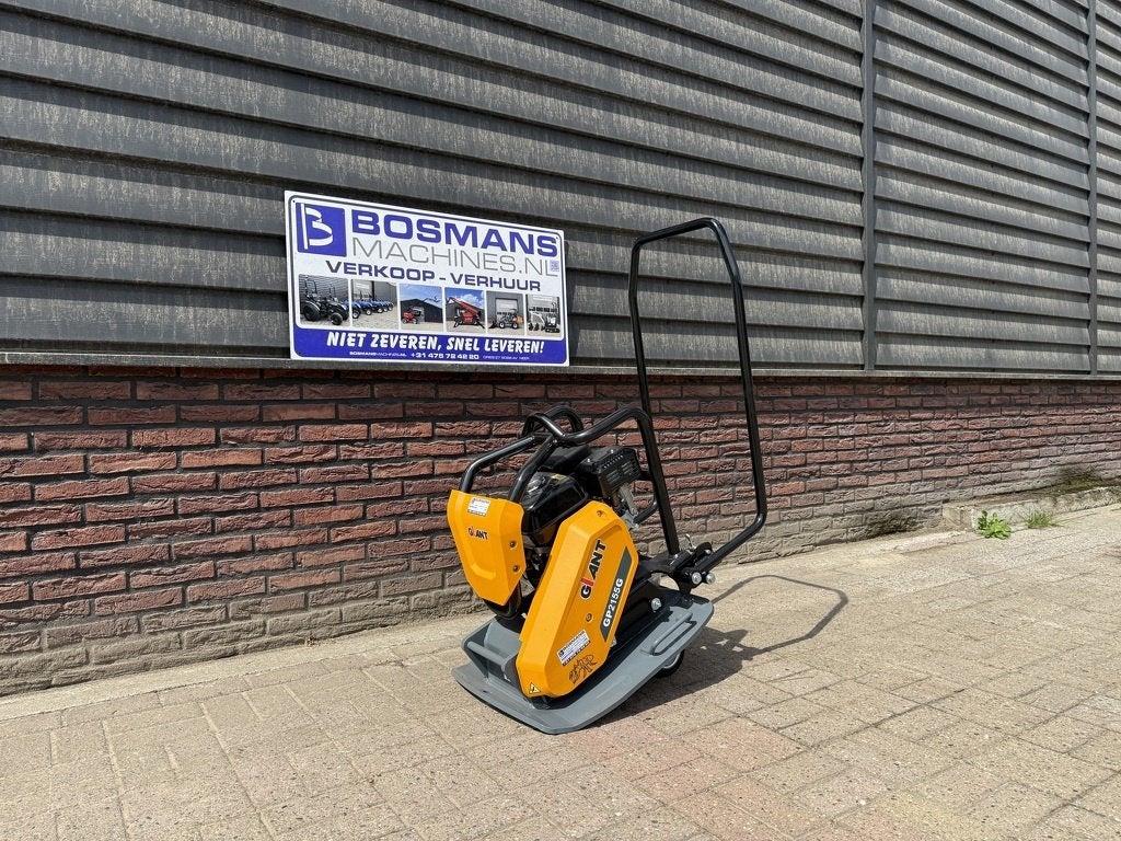 Giant GP2155 G Benzine Trilplaat NIEUW, Articles professionnels, Machines & Construction | Autre, Tobroco, Info@tobroco.nl, Sprendlingenstraat 57
5061 KM  Oisterwijk, NL