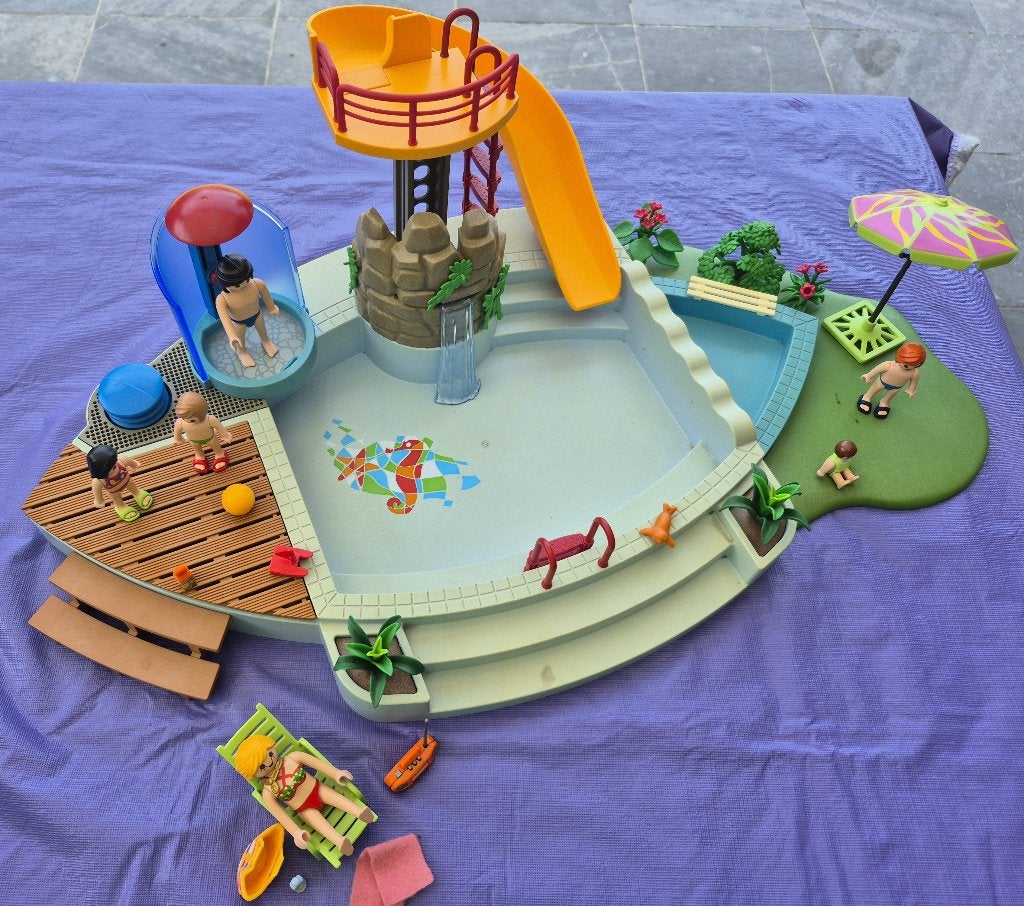 Playmobil - Openluchtzwembad met glijbaan, Enfants & Bébés, Jouets | Playmobil, Enlèvement ou Envoi, Kit complet, Autres types