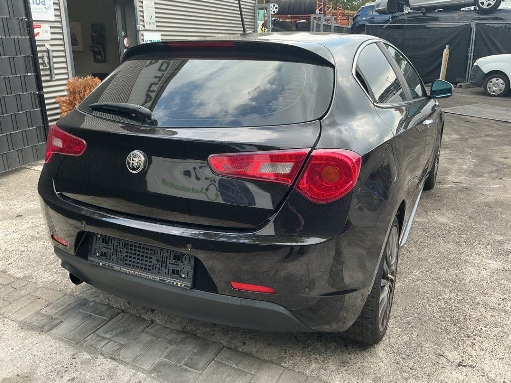 AMORTISSEUR ARRIÈRE DROIT Giulietta (940) (|50523980|), Stellantis Europe S.p.A, IPC D1-09 Bahnhofsplatz
65423  Rüsselsheim am Main, DE