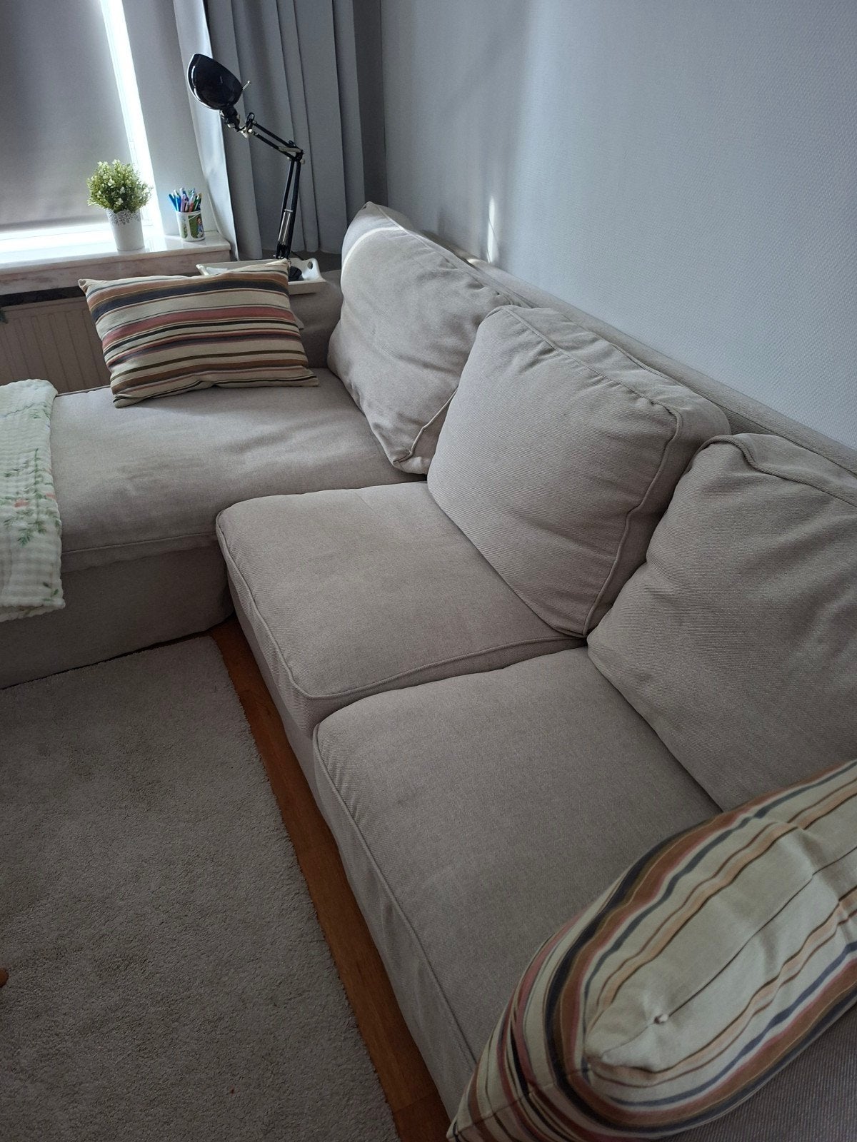 hoeksalon beige,nieuwe hoezen sinds ongeveer jaar en half.zl, Huis en Inrichting, Ophalen