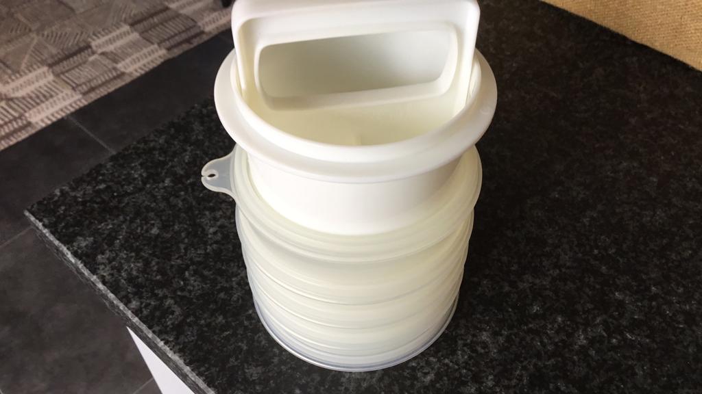 Hamburger pers Tupperware, Huis en Inrichting, Ophalen of Verzenden, Zo goed als nieuw