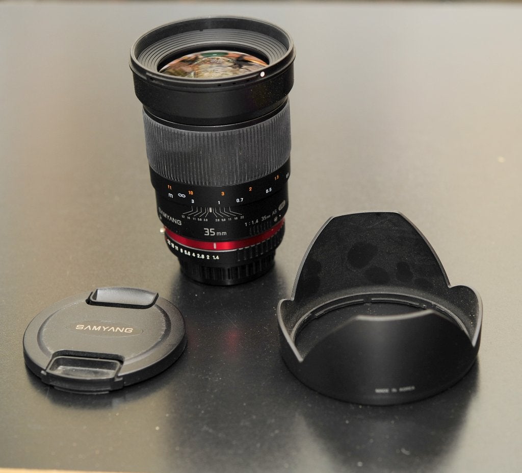 Monture Samyang 35 mm 1,4 K, Enlèvement ou Envoi, Samyang, 35 mm, Mise au point manuelle