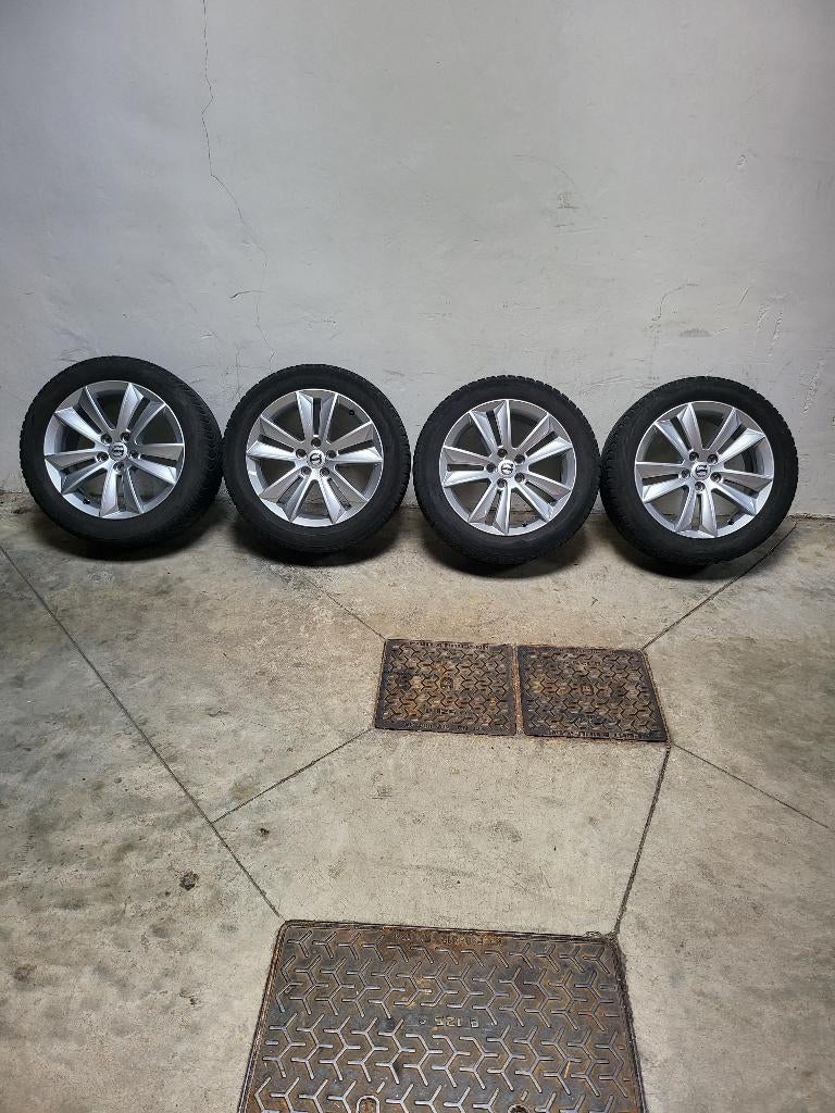 Originele Winterbanden+Velgen Volvo V60 II 2018-2026, Auto-onderdelen, Ophalen, Gebruikt, Velg(en), 17 inch