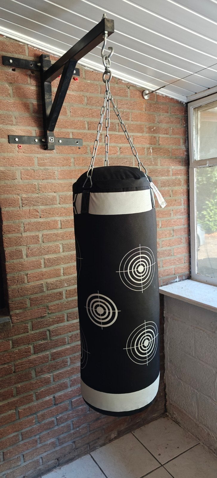 Boxzak (25kg) met beugel, Sports & Fitness, Boxe, Enlèvement, Comme neuf, Sac de boxe