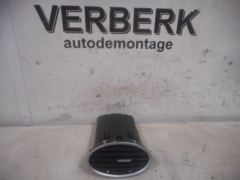 AERATEUR TABLEAU DE BORD CENTRE Ford Focus 2, Utilisé, Ford