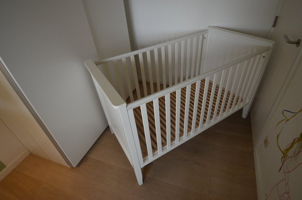 Lit bébé évolutif TROLL 70 x 140 cm, Enfants & Bébés, Enlèvement, Utilisé, Lit