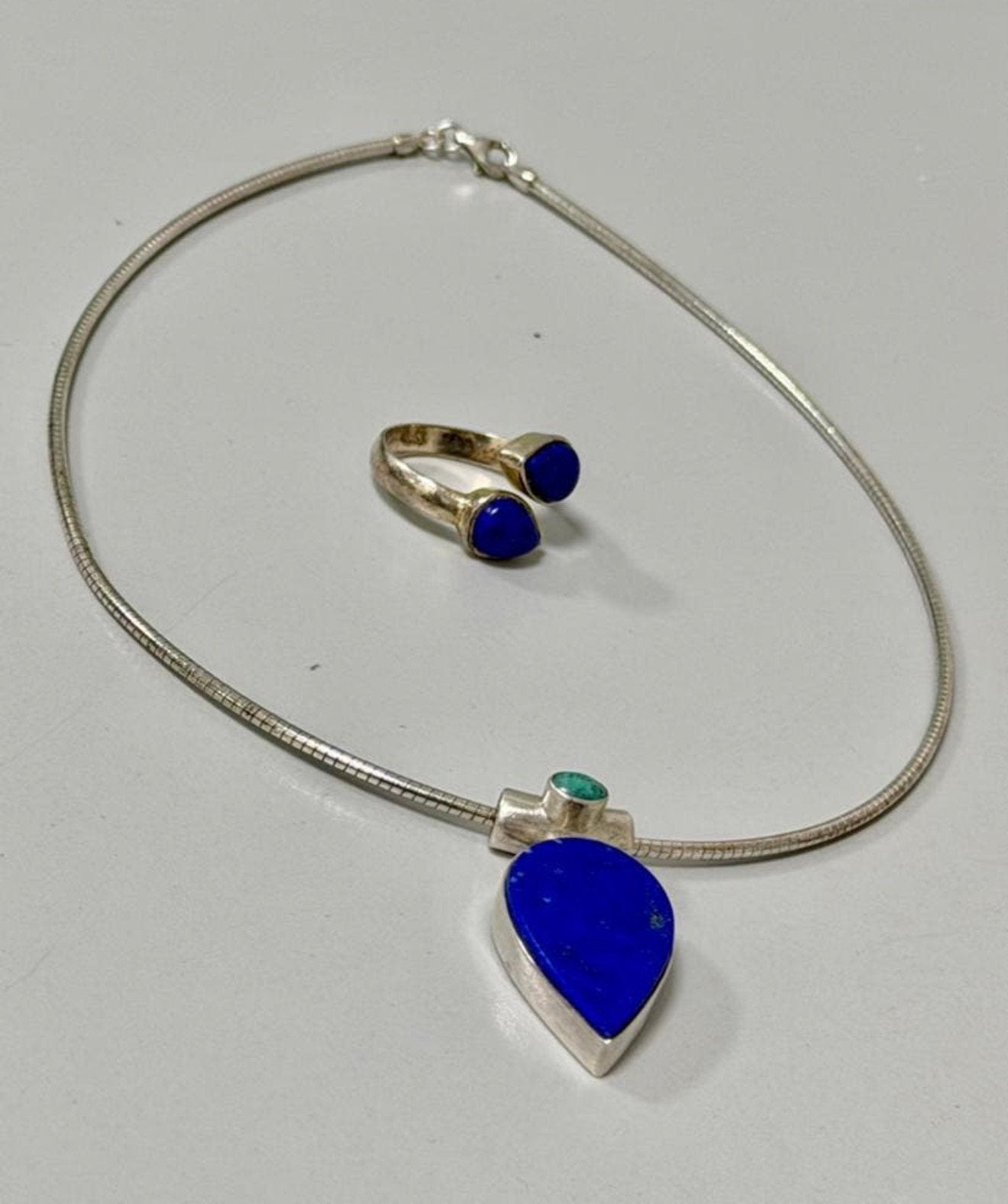 De vintage en argent 925 en collier + bague en lapis lazuli, Enlèvement ou Envoi, Argent, Collier, Avec pierre précieuse
