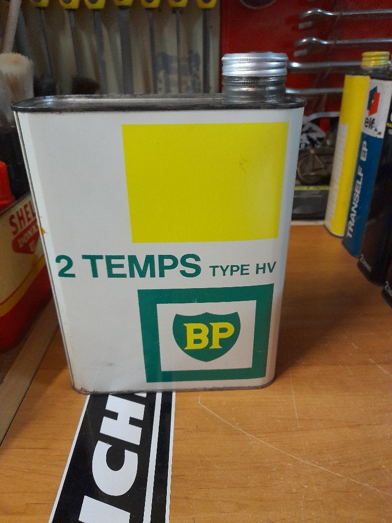 ancien bidon huile vide bp type hv moto 2 temps, Collections, Enlèvement ou Envoi, Utilisé, Autres types