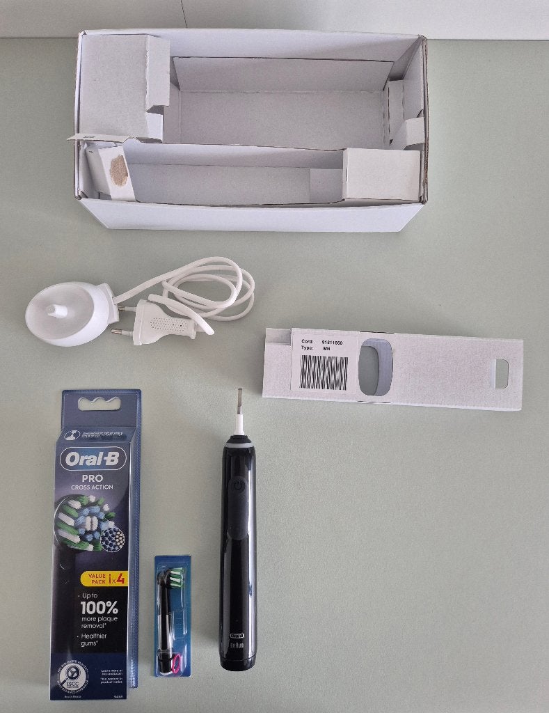 Elektrische tandenborstel Oral B Pro (als nieuw), Ophalen, Zo goed als nieuw, Tandenborstel