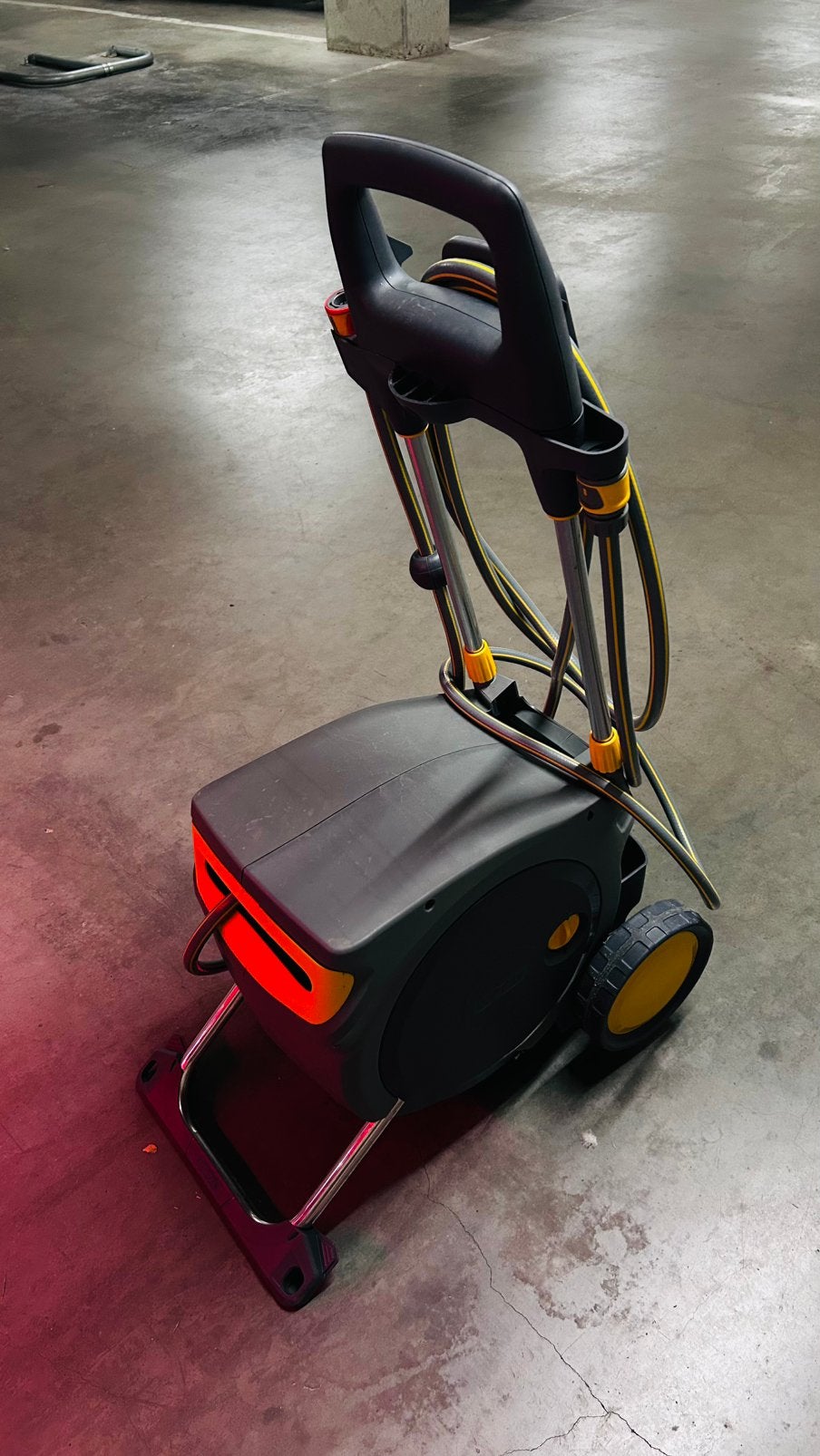 Hozelock auto reel mobile, Ophalen, Zo goed als nieuw, Tuinslang