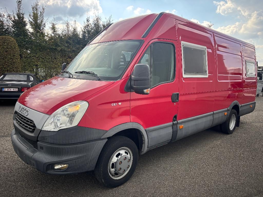 Iveco Daily 3.0TD C21 Super Man XXL 204ch seulement7500 km !, Euro 5, Achat, Boîte manuelle, Noir