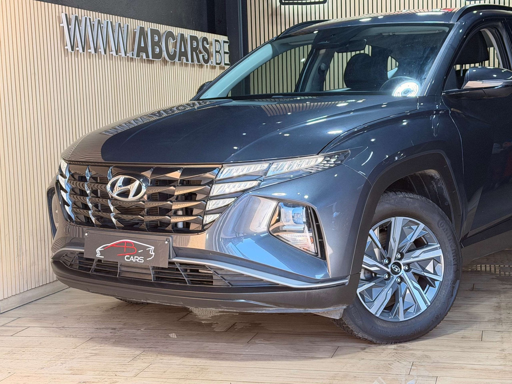 Hyundai Tucson 1.6 CRDi * GARANTIE 12 MOIS * 1ER PROPRIETAIR, Auto's, Hyundai, Stof, Gebruikt, 4 cilinders, 2120 kg