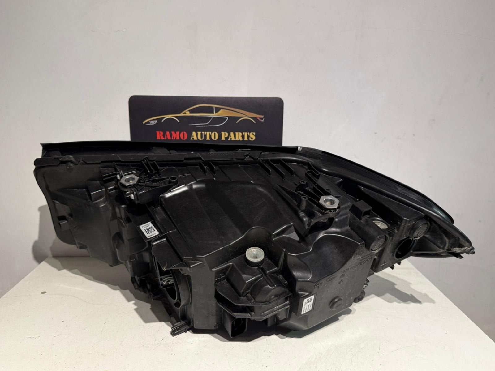 BMW 5 SERIE G30 G31 KOPLAMP VOLL LED RECHTS 8499112-01, Gebruikt, -, -, Ophalen of Verzenden