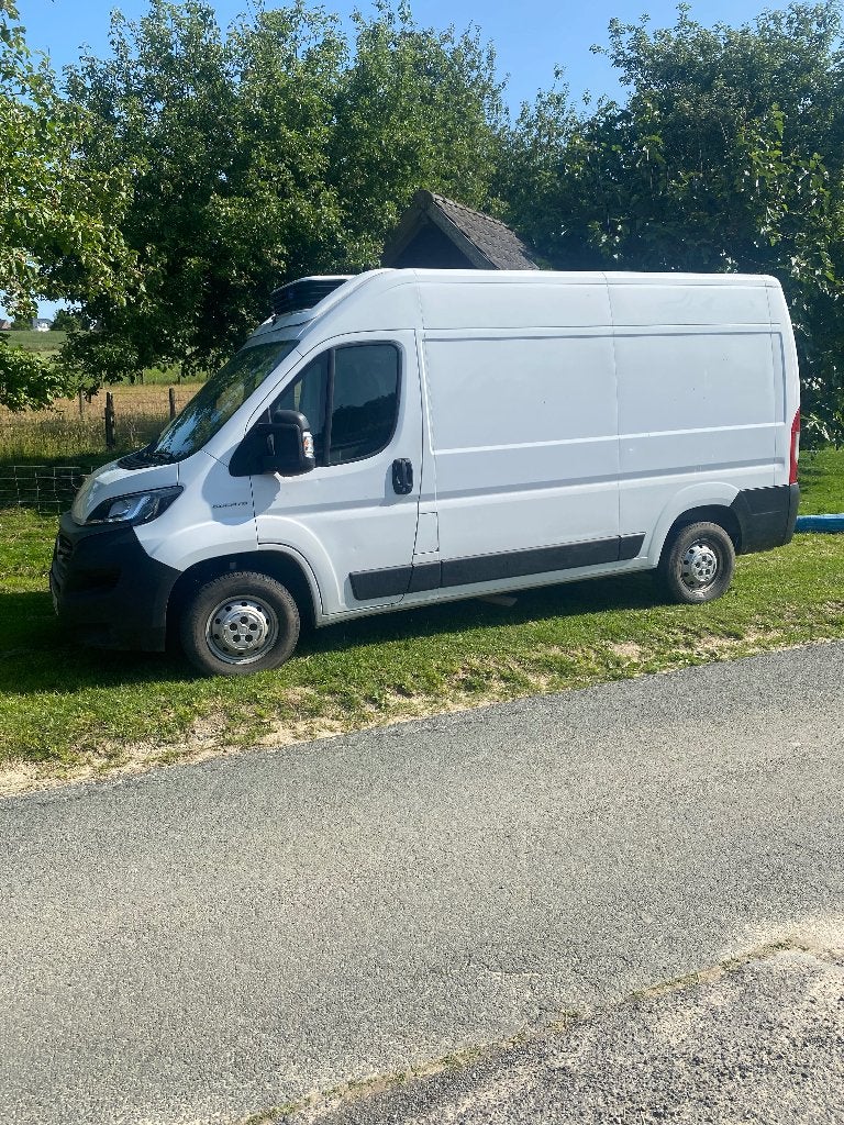 FRIGOWAGEN FIAT DUCATO, Voorwielaandrijving, Stof, Euro 6, Wit