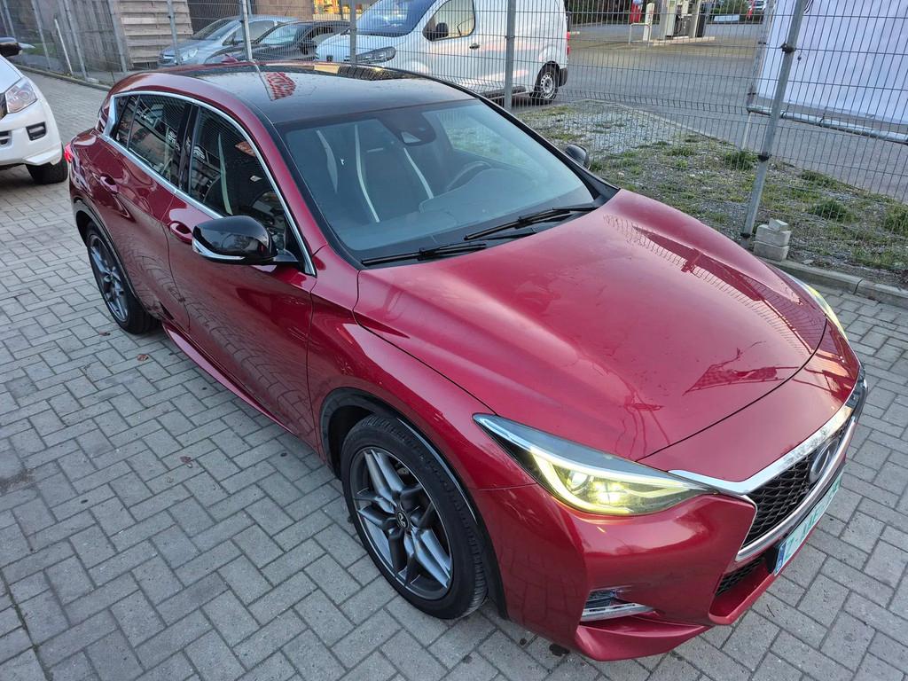 Infiniti Q30 (bj 2017), Auto's, Gebruikt, Overige kleuren, Overige brandstoffen, 5 zetels