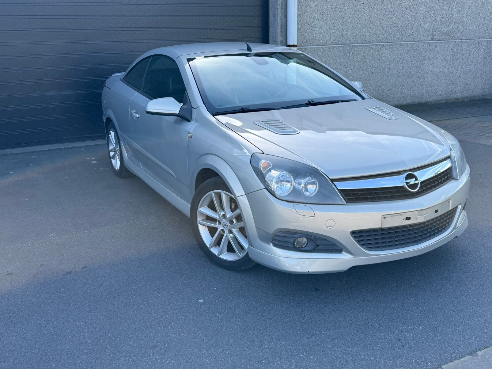 Opel Astra 1.6 i Cabrio, Autos, Opel, Cuir, Argent ou Gris, Achat, Entreprise