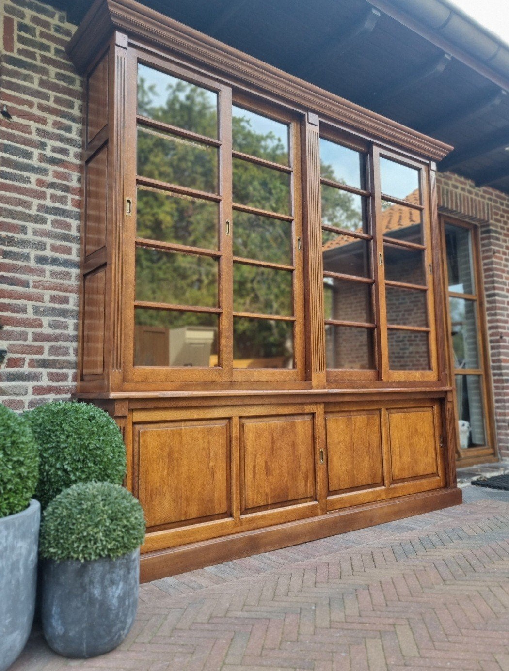 Eiken flamant buffetkast/vitrinekast GRATIS LEVERING, Flamant, Ophalen of Verzenden, 200 cm of meer, 25 tot 50 cm
