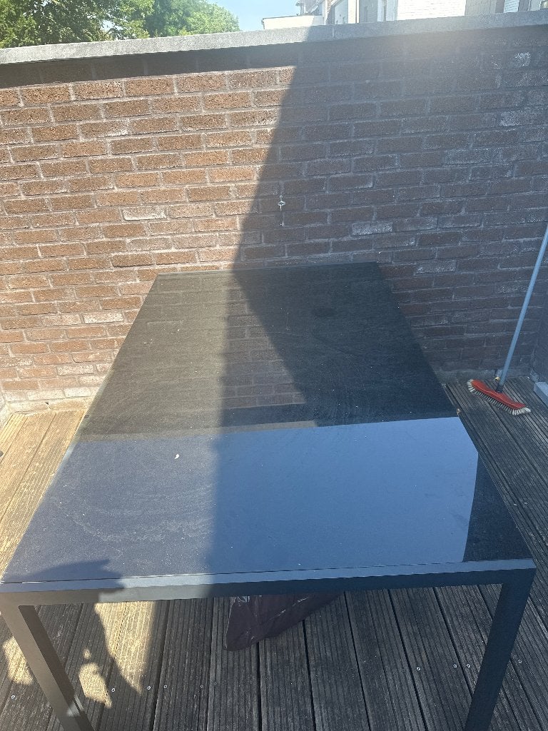 Zwarte tafel met glazen blad (2), Huis en Inrichting, Ophalen, Gebruikt, 50 tot 100 cm, Vijf personen of meer