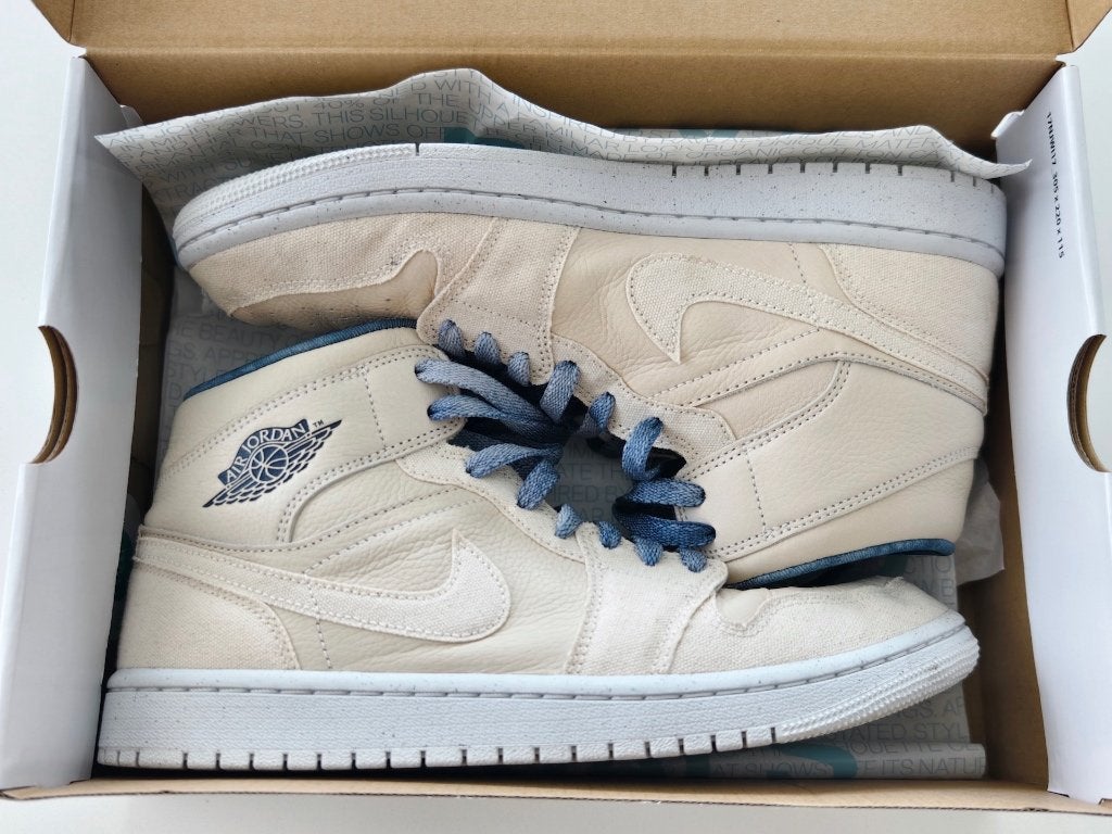 Nike Air Jordan 1 Mid SE 'Sanddrift' - Maat 42, Jordan, Ophalen of Verzenden, Zo goed als nieuw