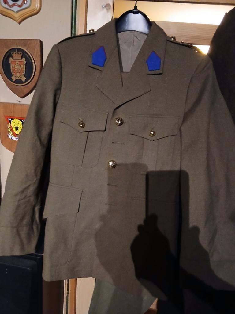 Service dress logistique. Num12, Enlèvement ou Envoi