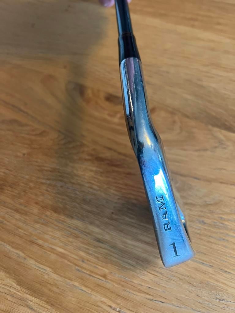 Fer 1 Ram shat S graphite, Sports & Fitness, Enlèvement, Utilisé, Club, Autres marques