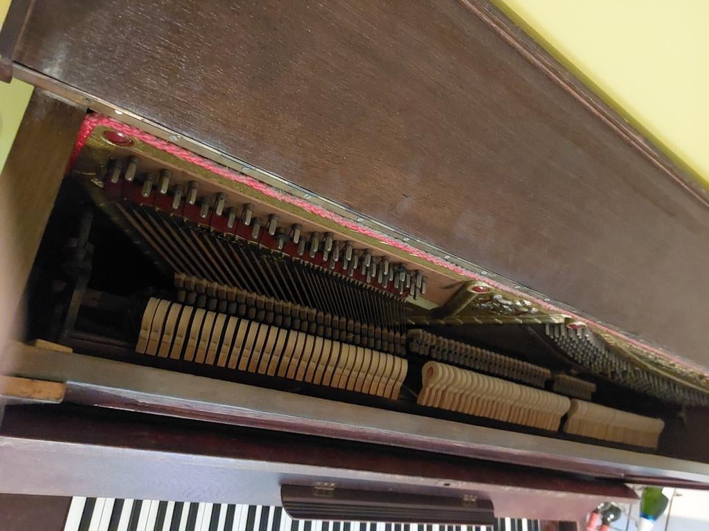 piano Pianella. Gratis !, Ophalen, Gebruikt, Piano