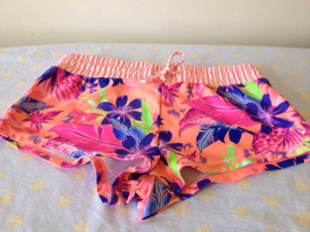 maillot de bain short taille 176 fille, Enlèvement ou Envoi, Comme neuf, Fille