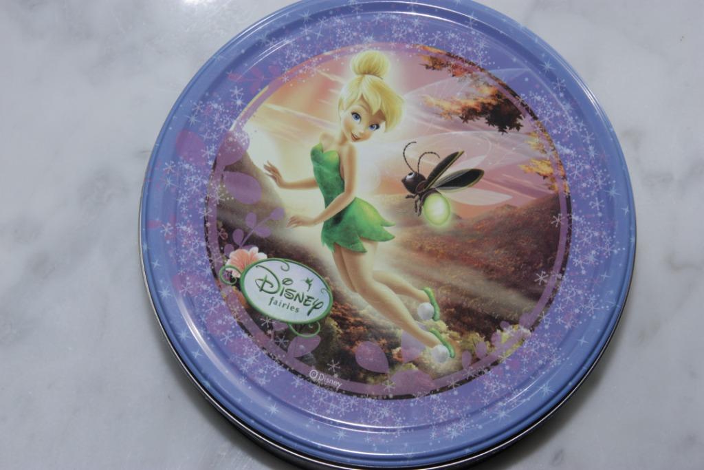 TWINKERBELL  DISNEY - Blikken doos, Verzamelen, Blikken, Ophalen of Verzenden, Zo goed als nieuw, Koek(jes), Overige merken