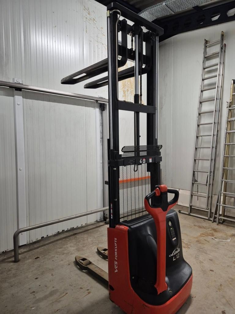 Gerbeur Linde L12 en quelques heures, Empileur, Linde, Électrique, Enlèvement