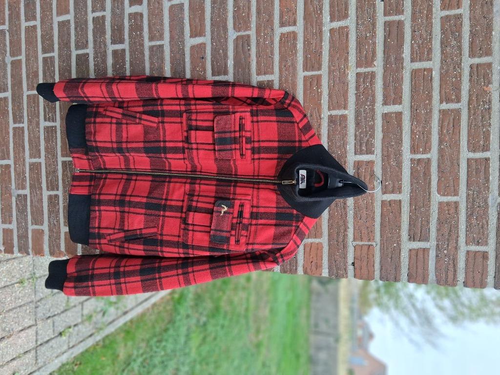 Heren winter jas Evisu Qenes Mt L, Vêtements | Hommes, Vestes | Hiver, Comme neuf, Taille 52/54 (L), Rouge, Enlèvement ou Envoi