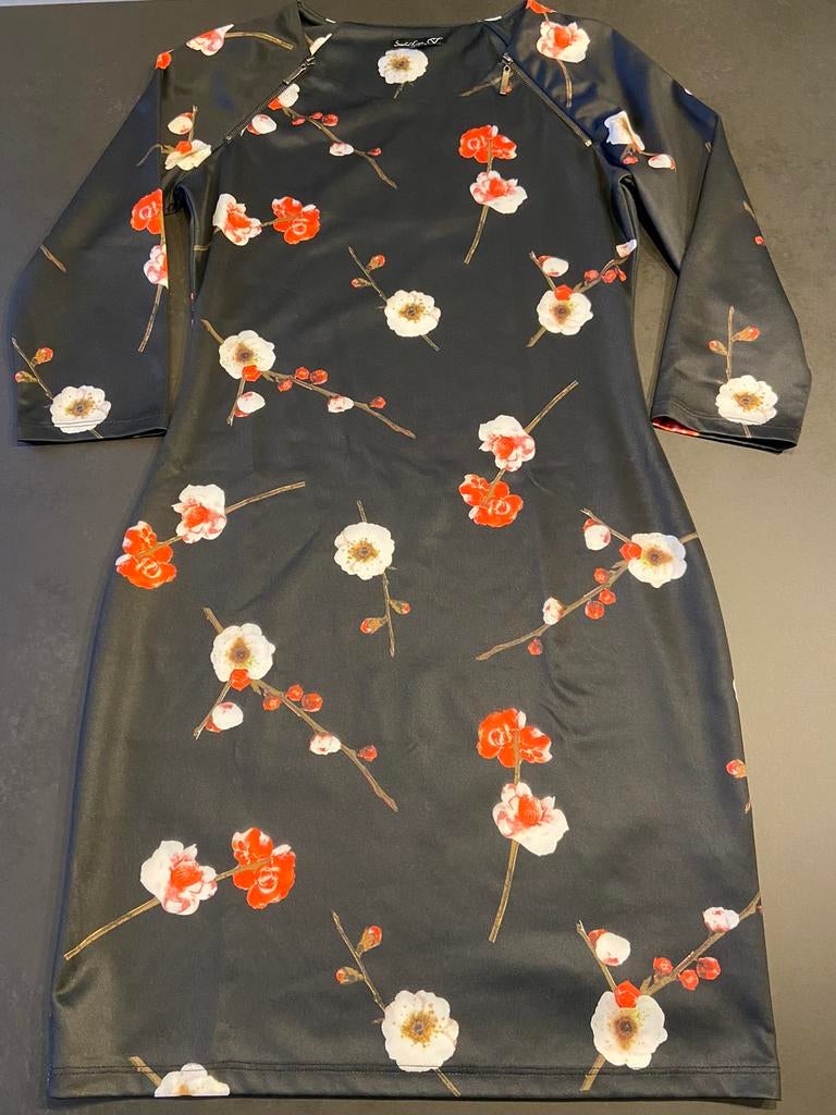 Smashed Lemon zwart kleed met bloemen maat 38., Taille 38/40 (M), Enlèvement ou Envoi, Au-dessus du genou, Comme neuf