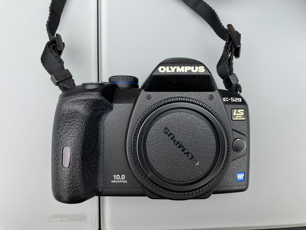 Olympus E520 + M.Zuiko ED 14-42mm + Zuiko ED 70-300mm, Ophalen, Zo goed als nieuw, Spiegelreflex, Olympus