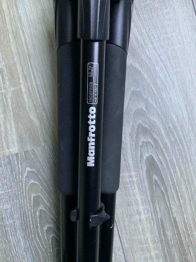 Trepied Manfrotto 190X PRO + Rotule, Avec rotule, 150 à 175 cm, Comme neuf, Enlèvement
