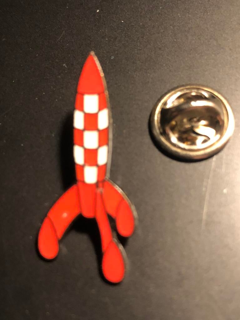 pin KUIFJE raket edition atlas Hergé-ML01, Enlèvement ou Envoi, Comme neuf, Autres sujets/thèmes, Insigne ou Pin's